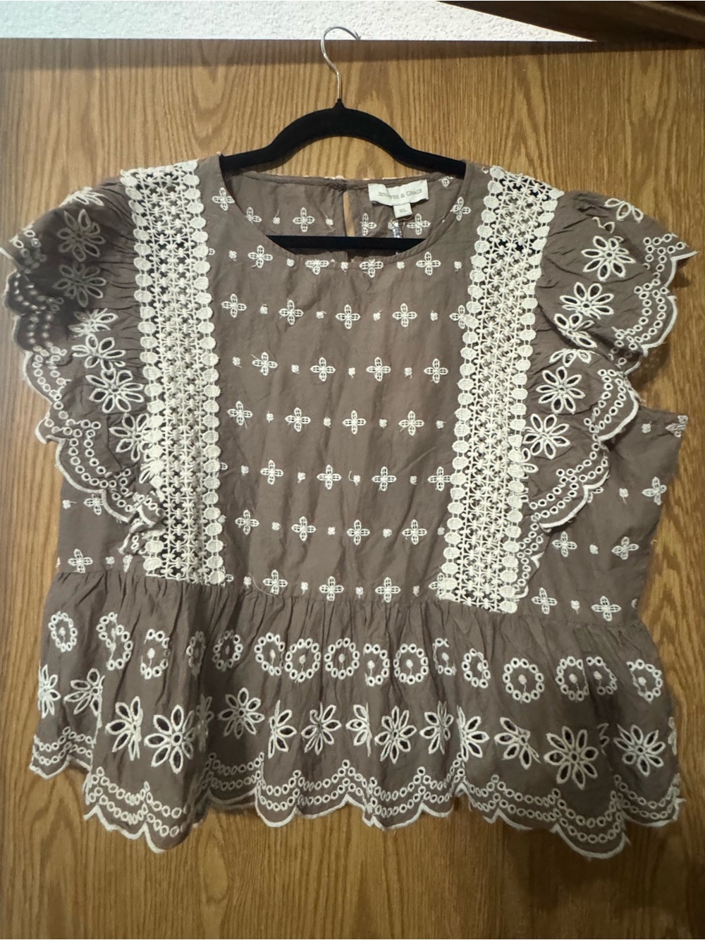 Jennifer & Grace Size XL Embroidered Taupe Peplum Top with White Lace Trim